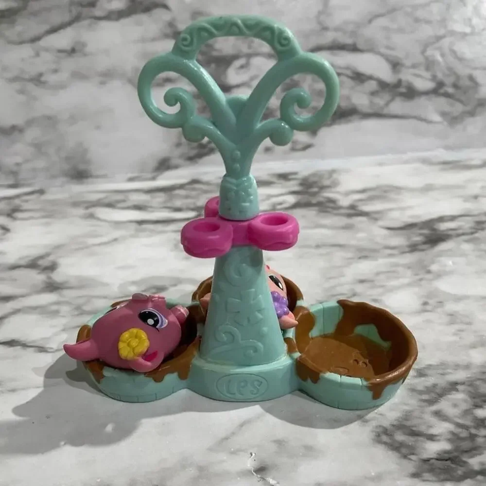 Littlest pet shop baby pig
